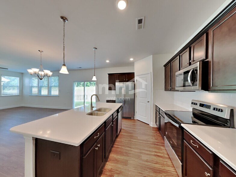 Building Photo - 134 Keyser Dr