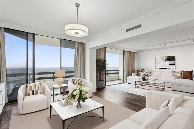 Building Photo - 2660 Peachtree Rd NW