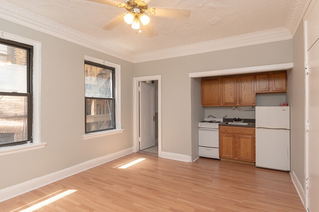 Building Photo - 3836 N Fremont St