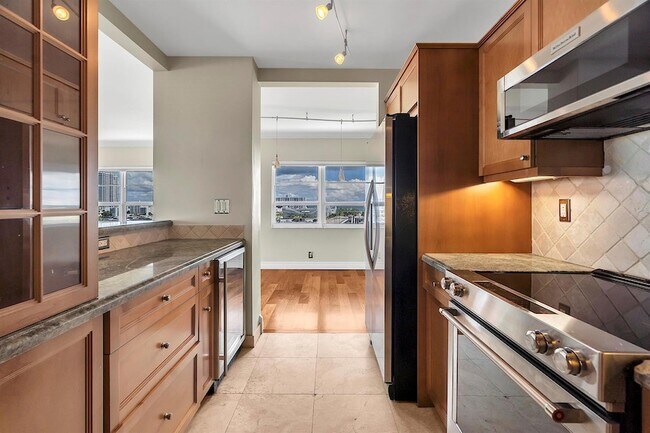 Building Photo - 2500 E Las Olas Blvd