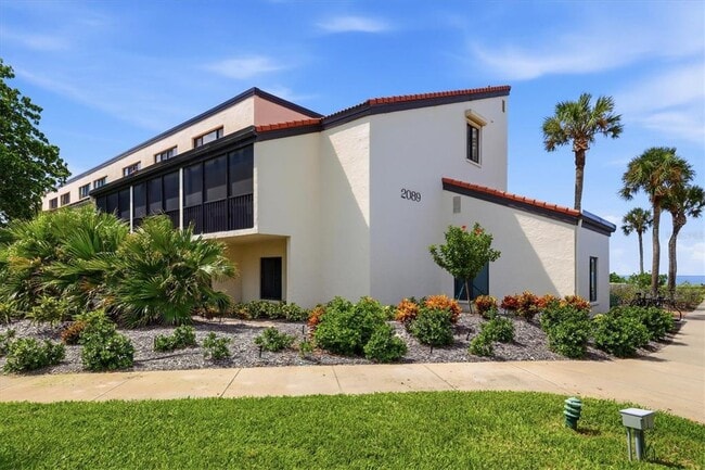 Building Photo - 2089 Gulf of Mexico Dr
