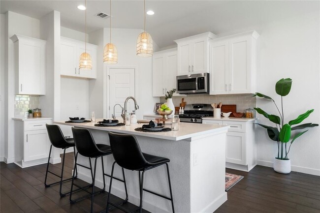 Building Photo - 2021 Josiah Cv