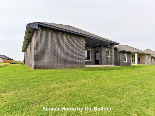 Building Photo - Move-In Ready! 4-Bed Home in Mustang