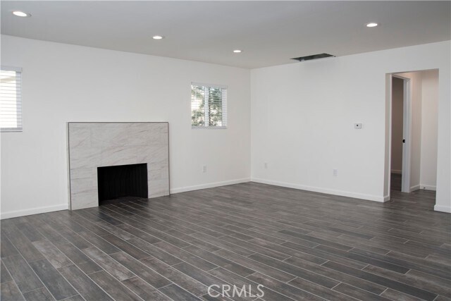 Building Photo - 3834 W 111th St