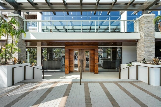 Building Photo - 220 SE Mizner Blvd
