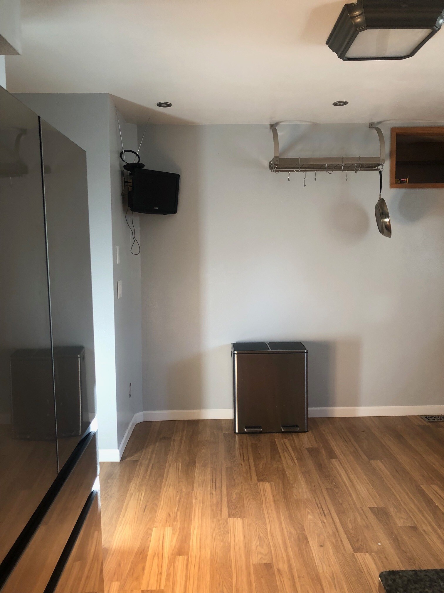 Building Photo - 5870 S Rock Creek Dr