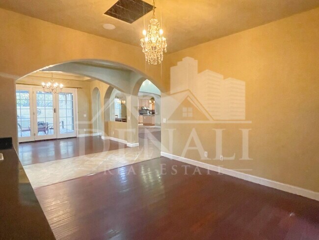 Building Photo - 9443 E Ironwood Bend