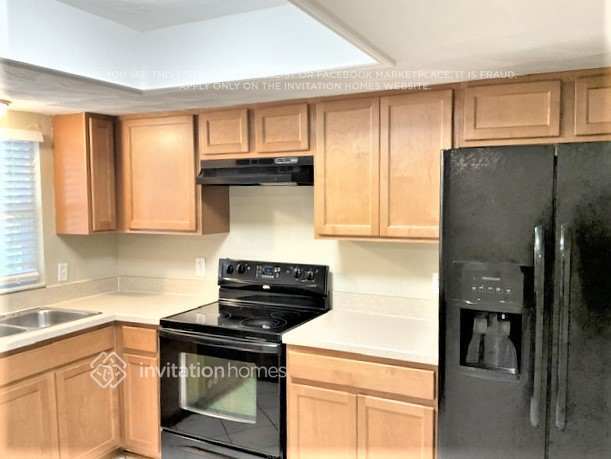 Building Photo - 2907 Juniper Dr