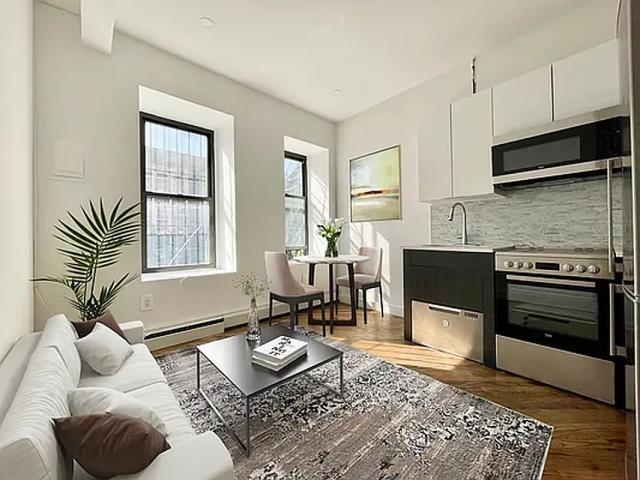 Primary Photo - 3 bedroom in New York NY 10002