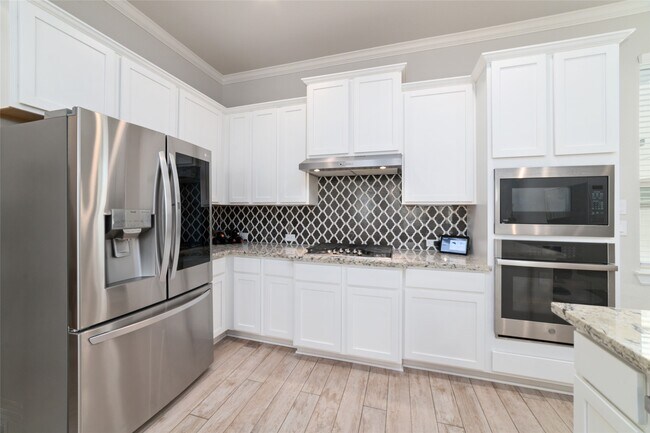 Building Photo - 4011 Centre Valley Ln