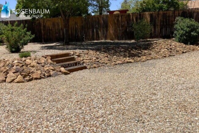 Building Photo - 8049 E Jacque Dr