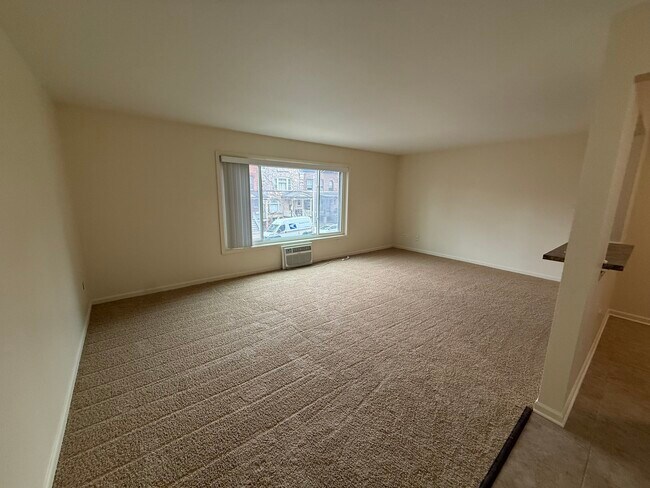 Building Photo - 110 N Kenilworth Ave