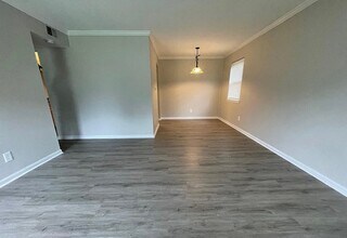 Building Photo - 3308 Conway Ct