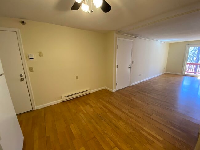 Building Photo - 29 Capron Rd