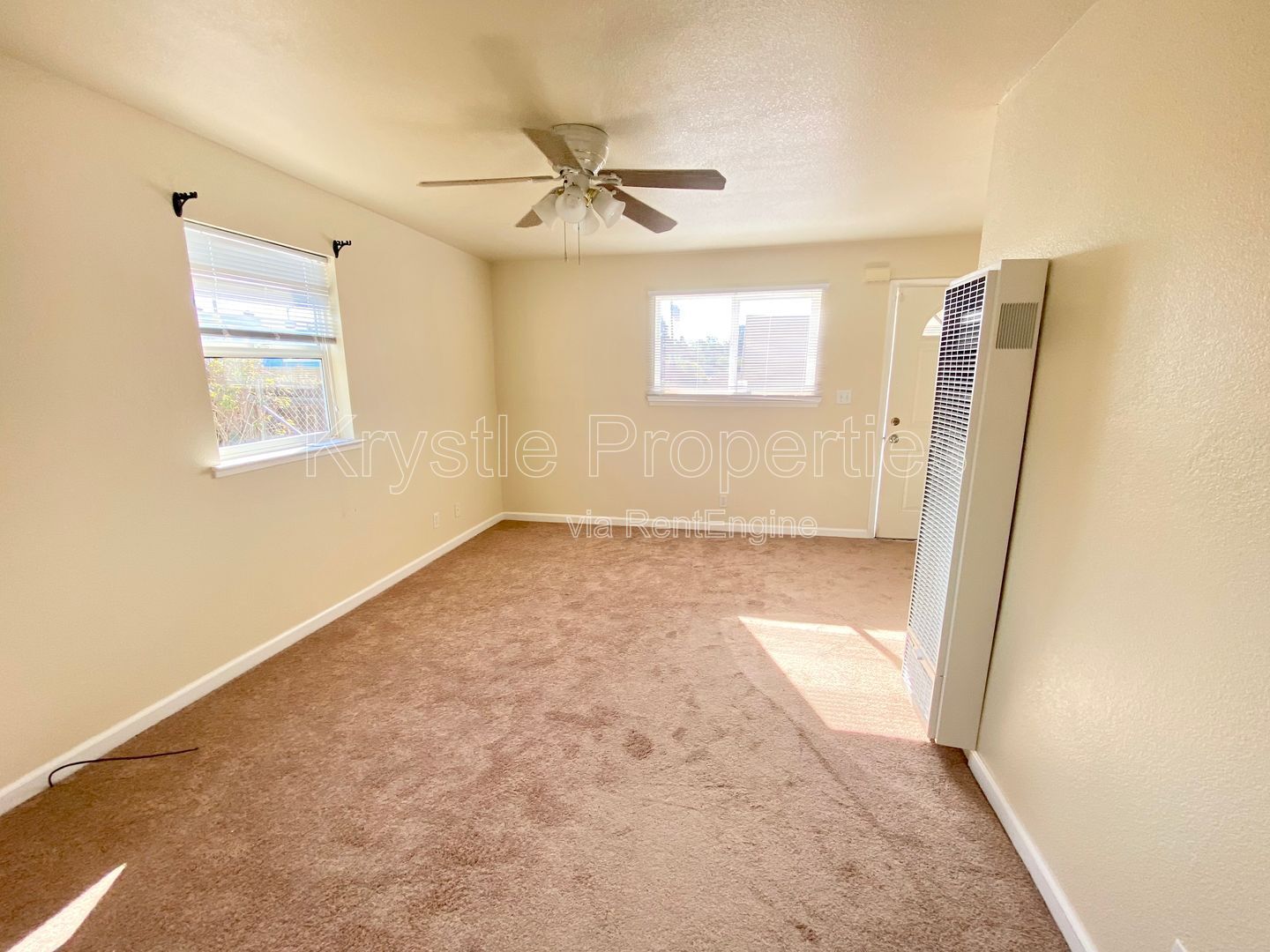 Building Photo - 544 Porter St