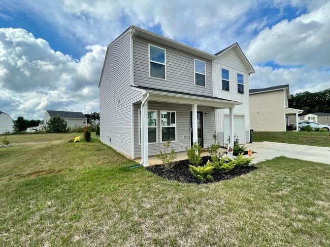 Building Photo - 3818 Miller Dr