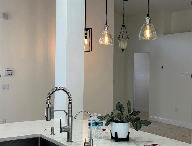 Building Photo - 10707 Flycast Cir