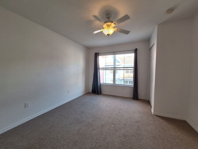 Building Photo - 4010 San Gallo Dr