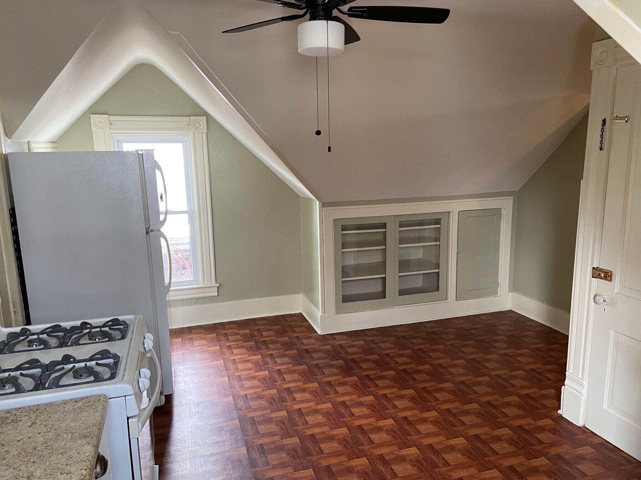 Kitchen - 1506 Mississippi St