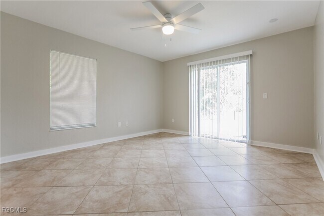 Building Photo - 4168 Merriam Ln