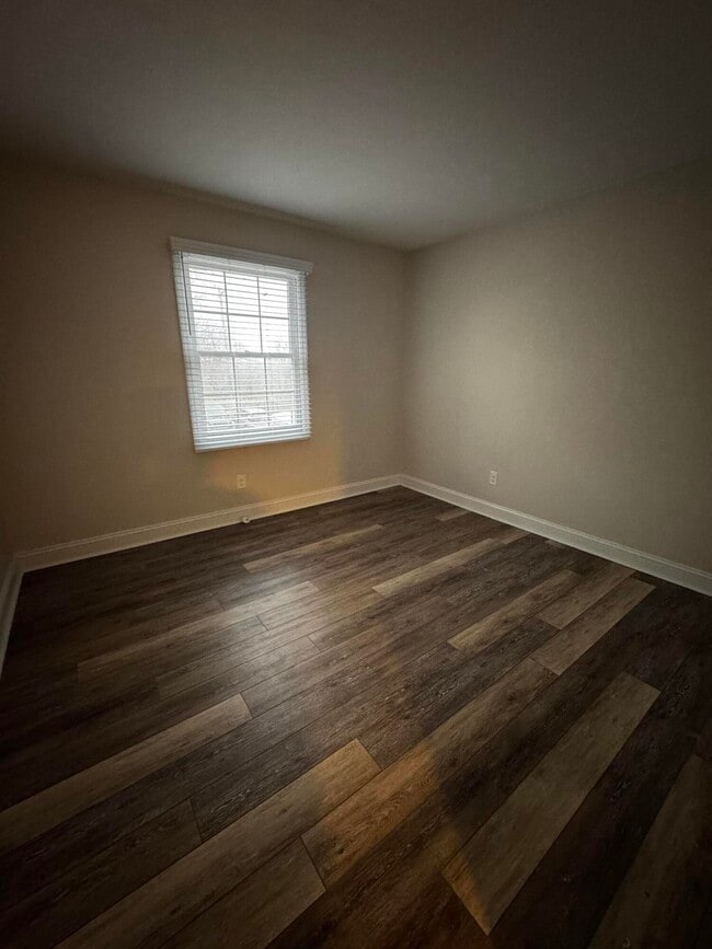 Building Photo - 175 Malabu Dr