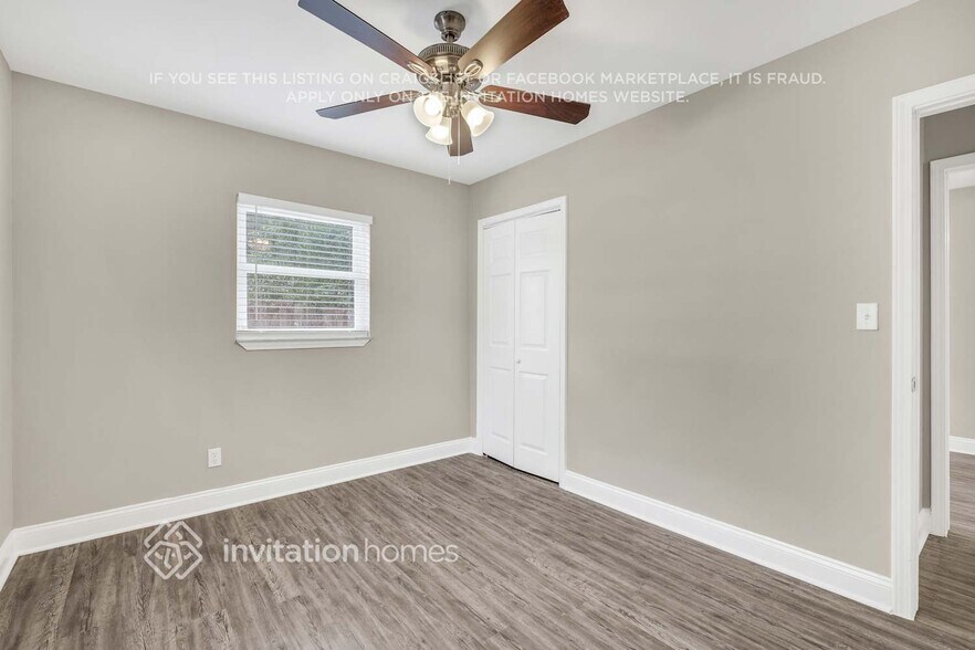 Building Photo - 425 Hayton Ave