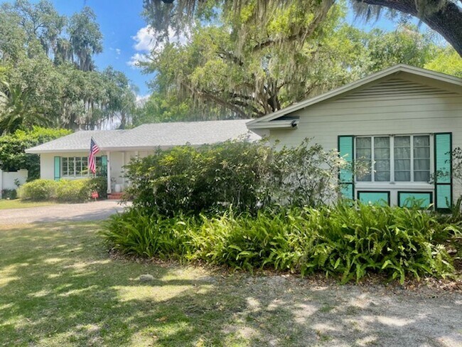 Building Photo - Hidden Winter Park Oasis