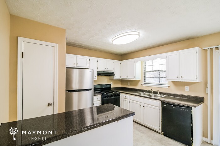 Building Photo - 1558 Cherry Hill Rd SW