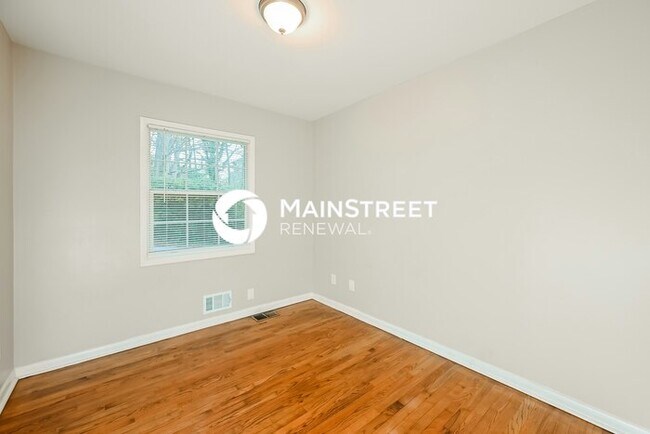 Building Photo - 3 Bedroom Pet-Friendly Home in CLARKSTON, GA with Main Street Renewal