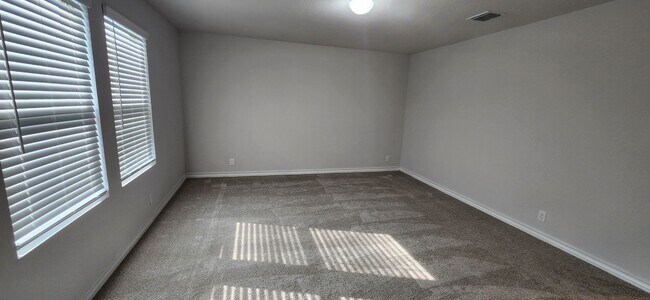 Building Photo - CYPRESS TRAILS OFF PRUE RD - 4-bedroom rental home!