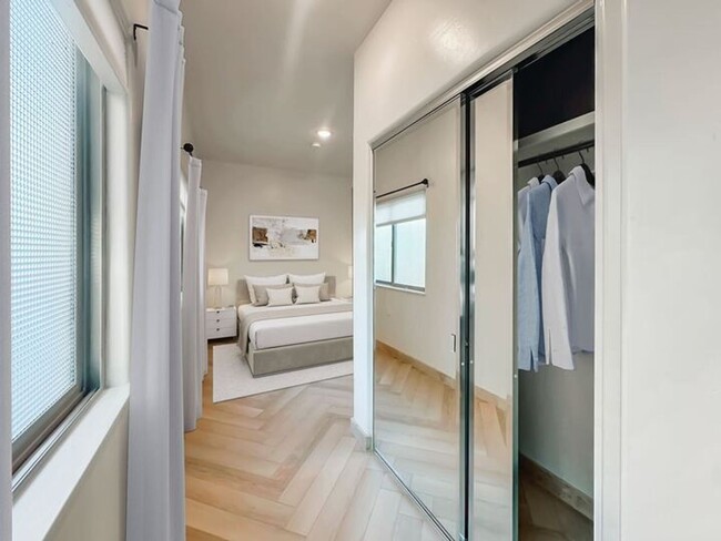 Building Photo - Upgraded 3 Bed / 2 Bath on Fire Mountain