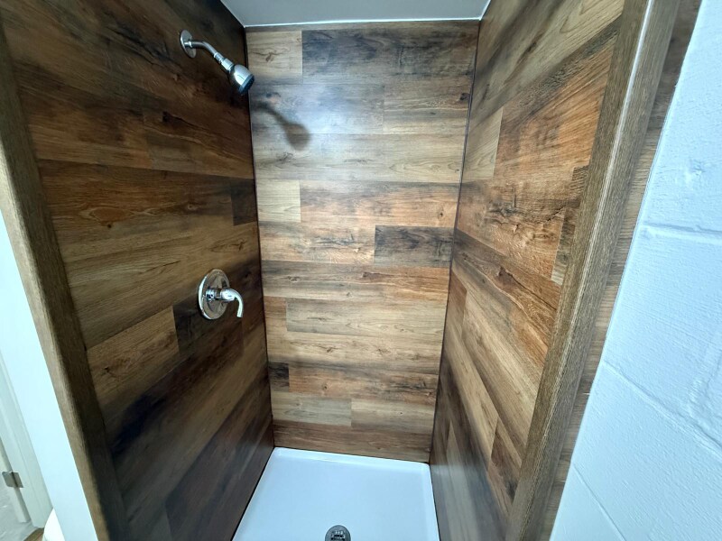 Building Photo - 555 Kirkwood Dr