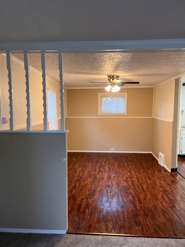 Building Photo - 32 Stambaugh St