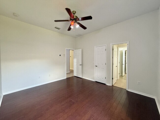 Building Photo - 15224 Kestrelrise Dr