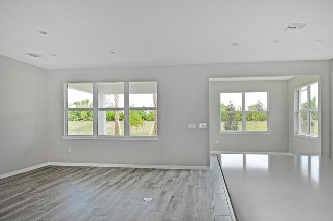 Building Photo - 13609 SW Vermillion Cir