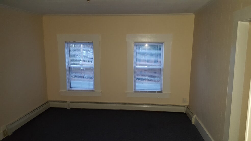 Building Photo - 3 Park Ave