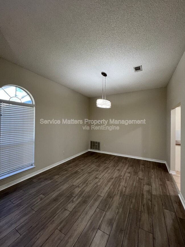 Building Photo - 6069 Breckenridge Dr