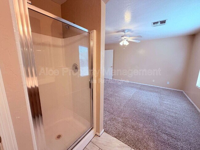 Building Photo - 2293 E Longhorn Pl