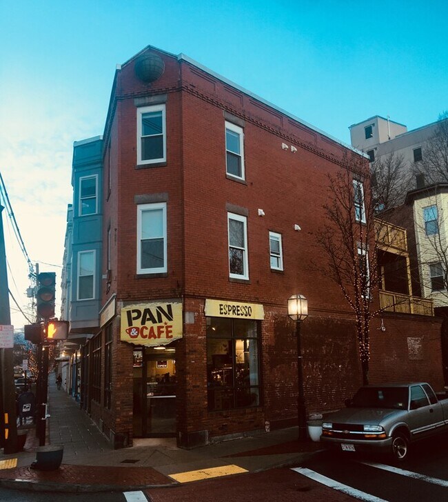 Building Photo - 175 Washington St