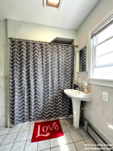 Building Photo - 479 High St