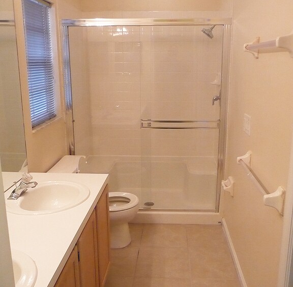 Building Photo - Lake Mary 3 Bed 2 bath Pool with Pet frien...