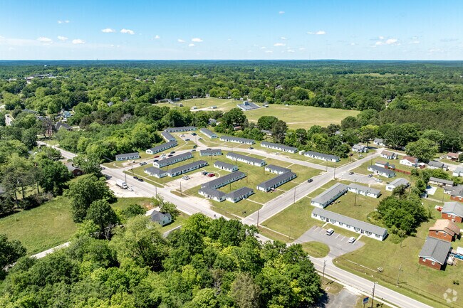 Aerial Photo - Ridgewood Run Apartments