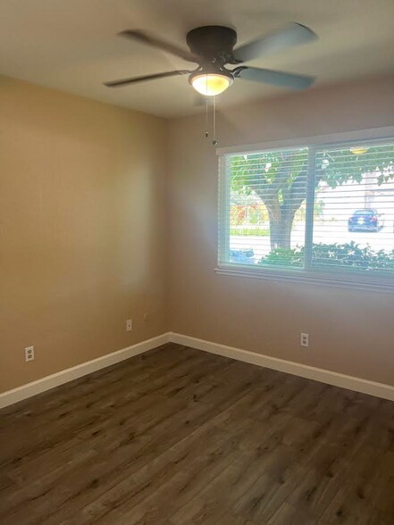 Building Photo - 5688 Andrea Blvd