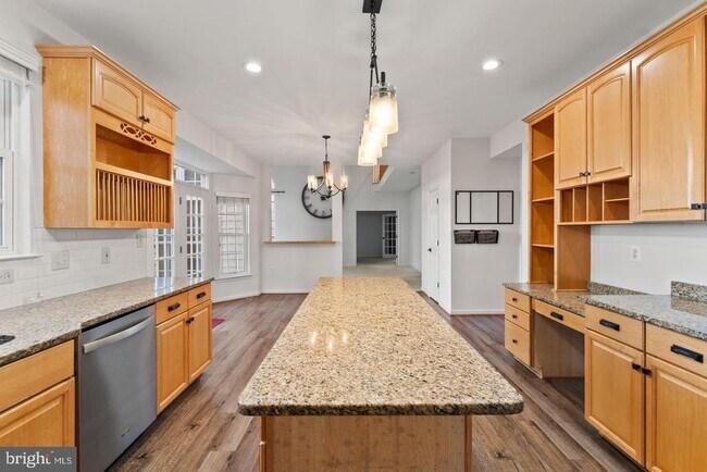 Building Photo - 2798 Burrough Hill Ln