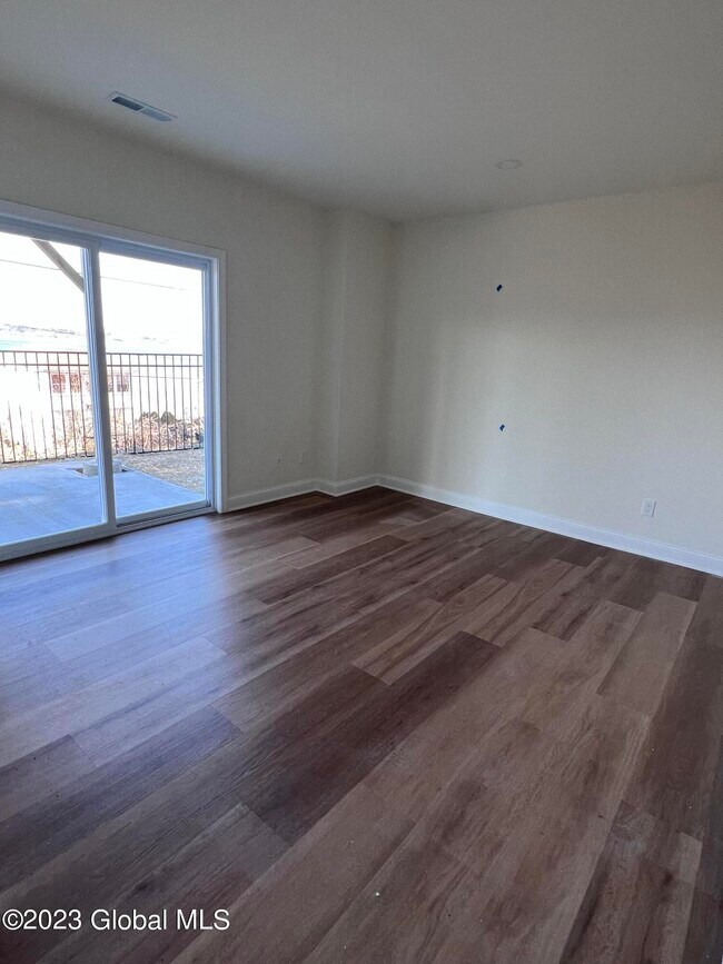 Building Photo - 544 NY-9P