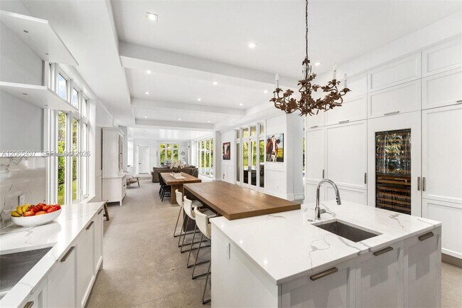 Building Photo - 11275 SW 64th Ave