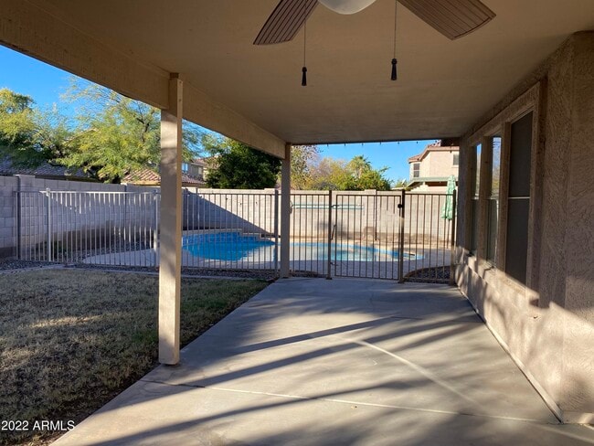 Building Photo - 3427 E Derringer Way