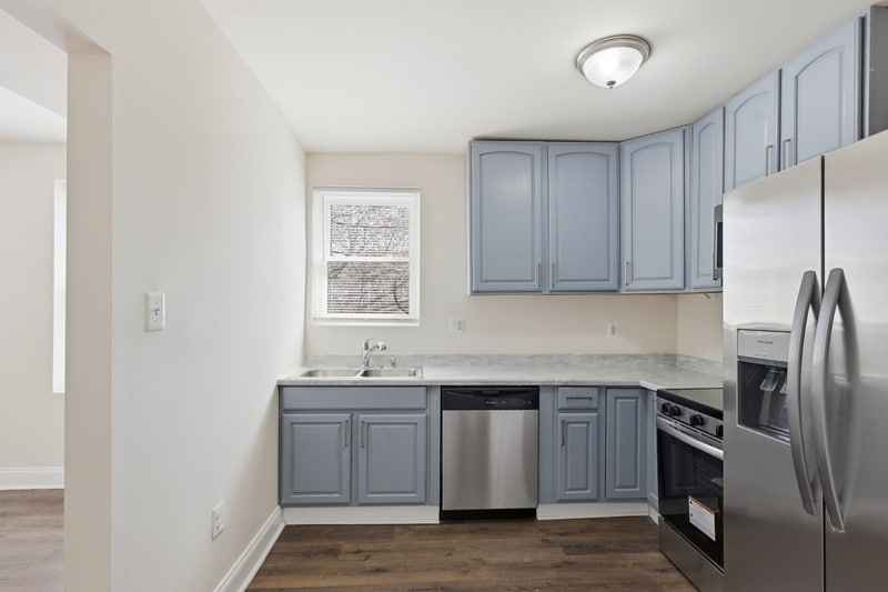 Building Photo - 910 N Arlington Ave