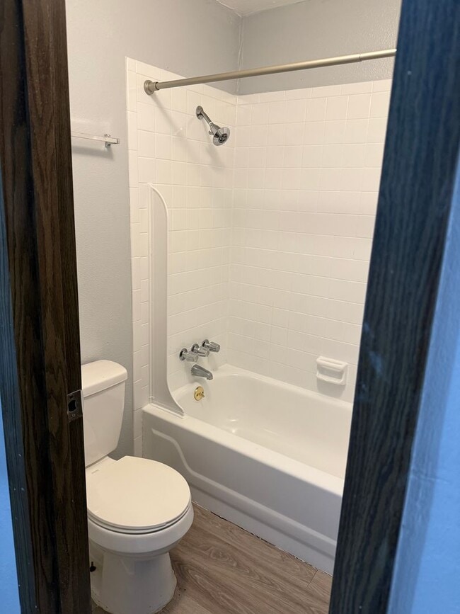 Building Photo - LEASE NOW AND ENJOY 50% OFF 2ND MONTH! Location, location, location! 875 SF Unit- 2 bd/ 1 ba near...