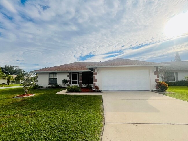 Building Photo - Orlando - 2 Bedroom, 2 Bathroom Single Family Room